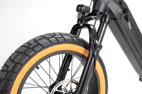 <p>Powered by air not spring or oil</p>